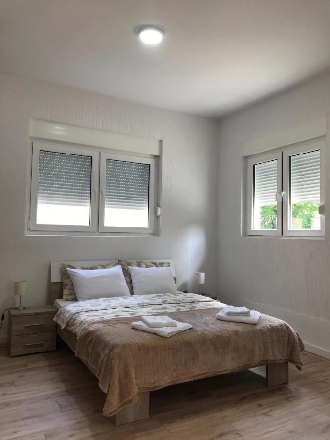 Apartman Studio Milojkovic Galambóc Kültér fotó